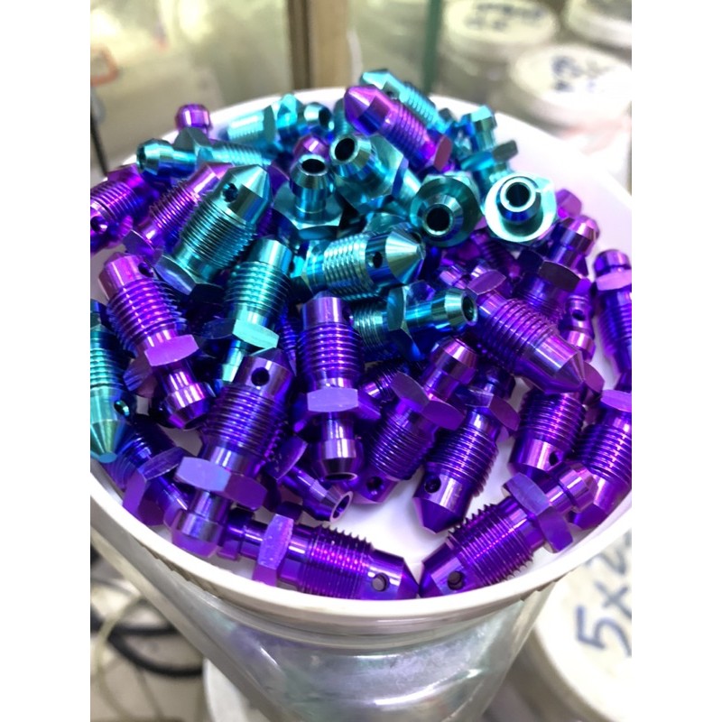 Ốc gió titanium GR5 heo brembo 1.0 , heo adelin 10li răng 1.25 Adelin 4pis