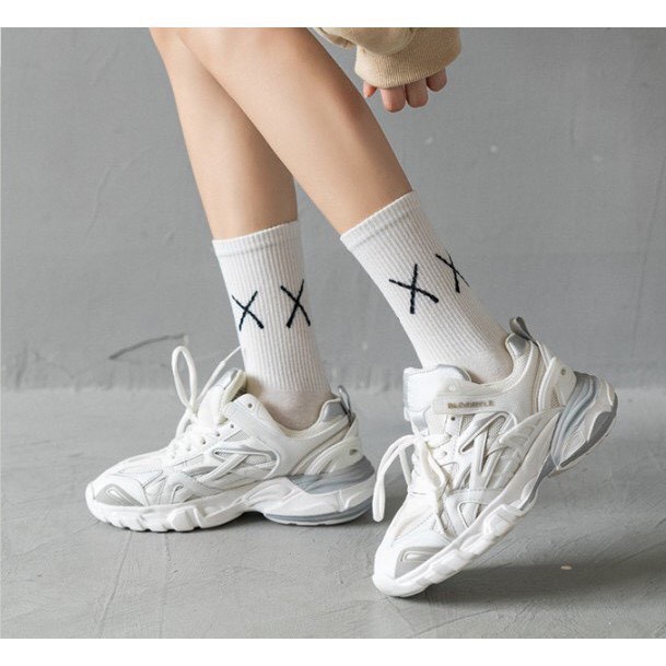 Tất nam nữ cổ cao 2 màu đen trắng phong cách đơn giản dễ thương [ Tất chữ XX ] [ MÃ A703 ]