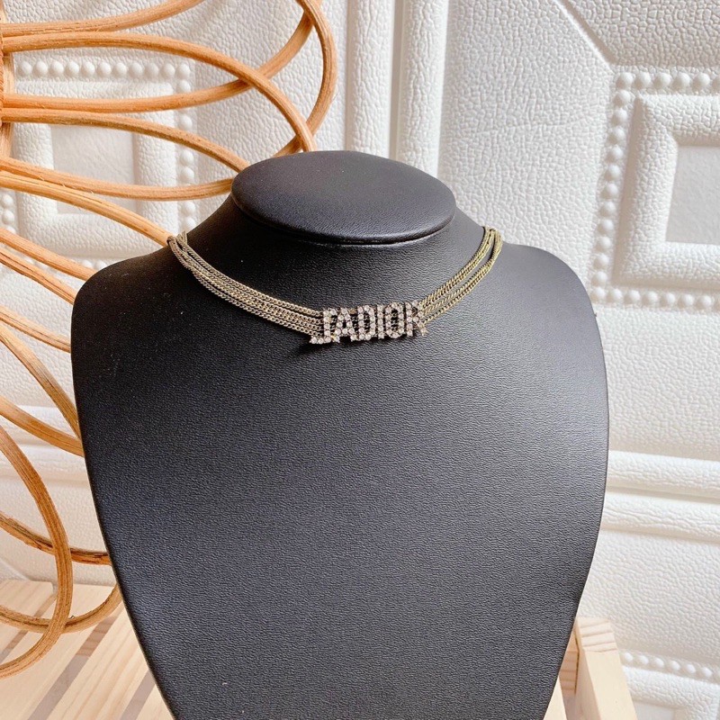 Vòng cổ siêu hothit