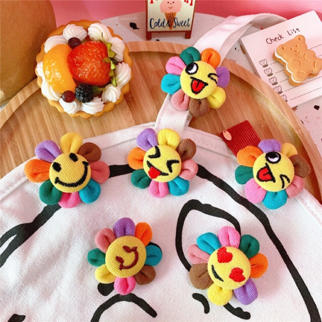 🌻Cài áo, kẹp tóc hoa mặt trời ulzzang
