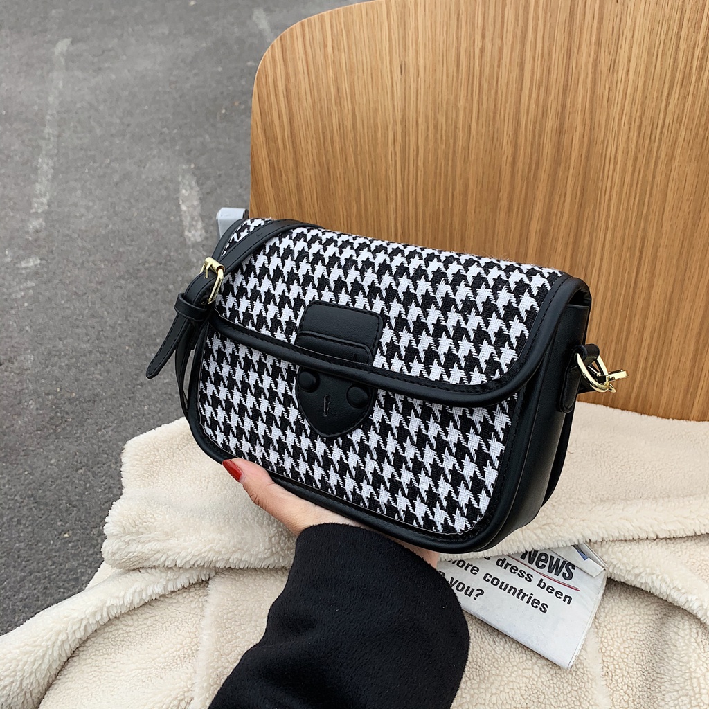 Túi nữ đa trơn khóa họa tiết thời trang- MA304