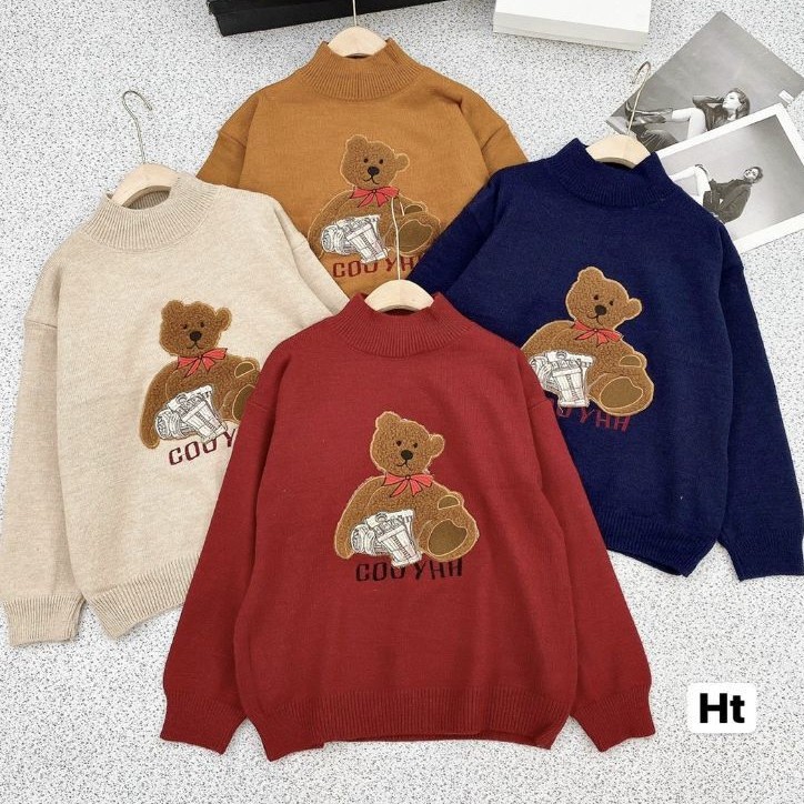 Áo len gấu thêu