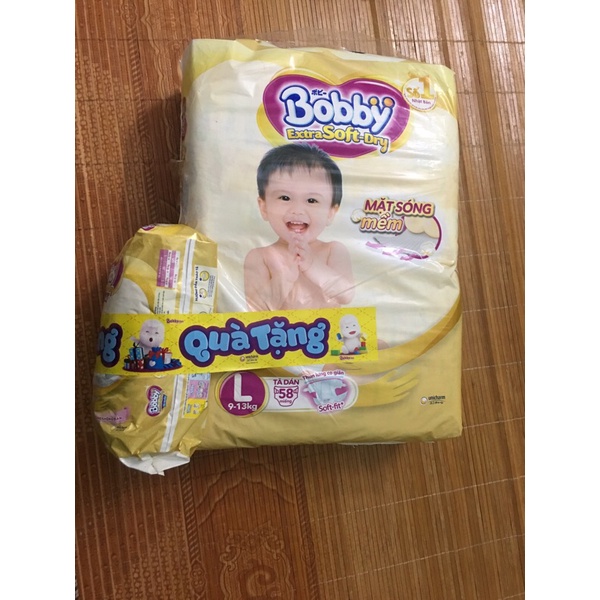 Bỉm Tã - Bỉm quần Bobby trà xanh L68 với thiết kế ngộ nghĩnh, giúp bé thoải mái khi vận động,