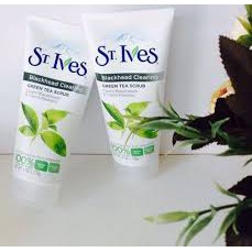 Tẩy Da Chết Trà Xanh St.Ives Blackhead Clearing Green Tea Scrub