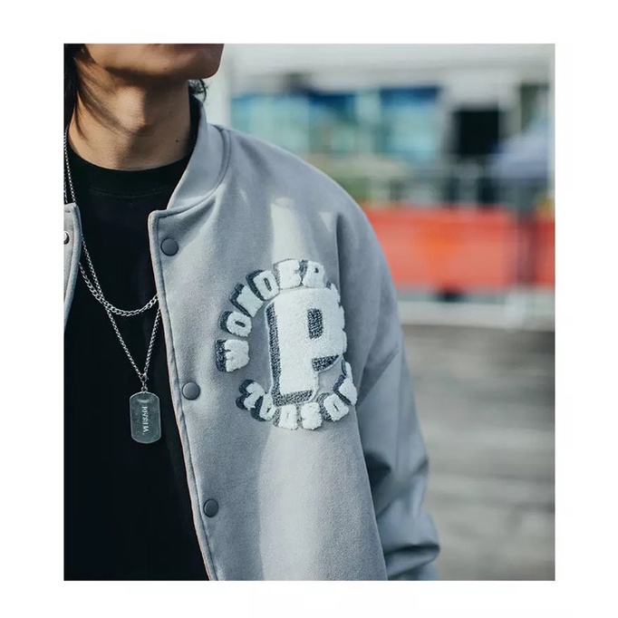 ÁO KHOÁC BOMBER PHỐI TAY DA NAM  NỮ T-A-N FORM RỘNG VAI SỆ-AKD7-Vải Dạ phối Tay Da cực ngầu hình thêu màu xám