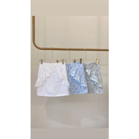 Chân váy bèo-Hết áo