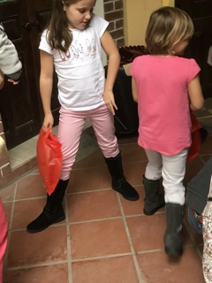 giày boots bé gái