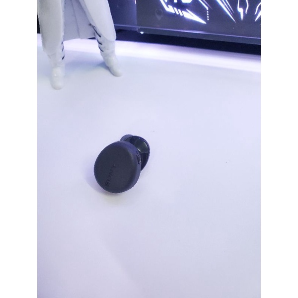 Tai phải Sony BC-WFXB700