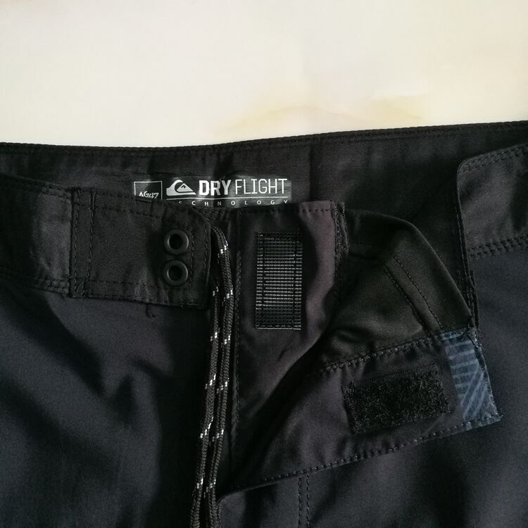 Quần short Quicksilver chơi thể thao đi biển lướt sóng sành điệu cho nam