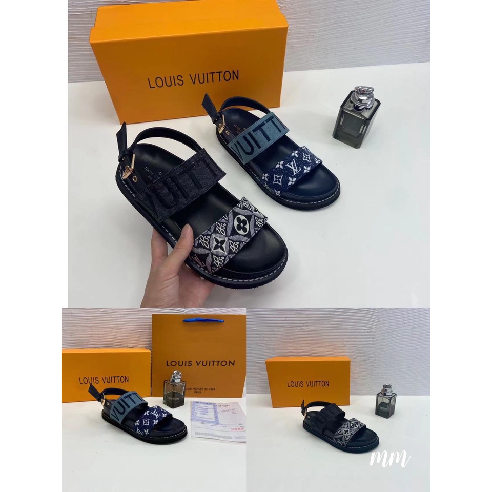 Giày dép nữ cao cấp dáng Sandal đế bằng chất siêu đẹp hot 2022 Hàng fullbox