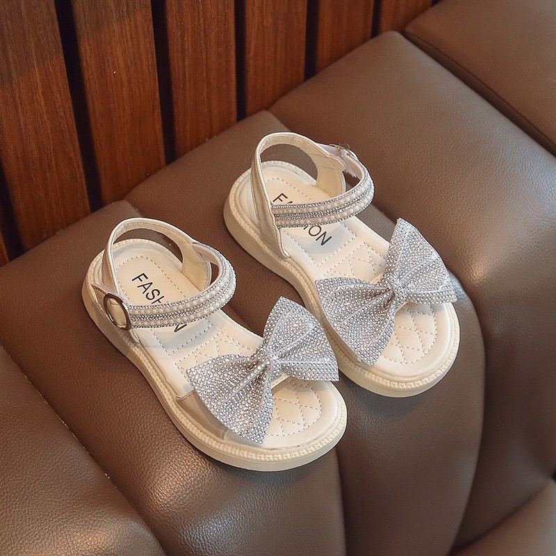 Giày sandal bé gái mã 9905