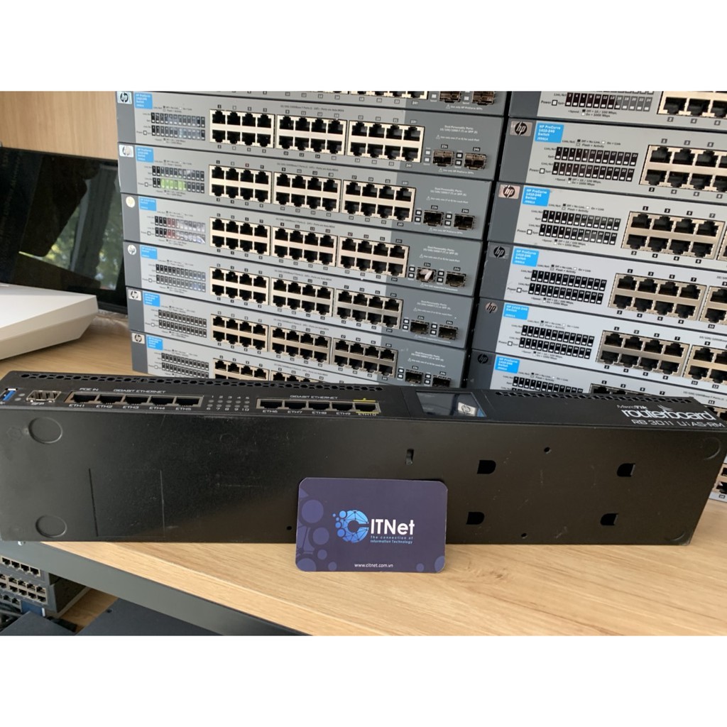 Thiết Bị Cân Bằng Tải Router Mikrotik RB3011UiASRM Hàng Nhập US