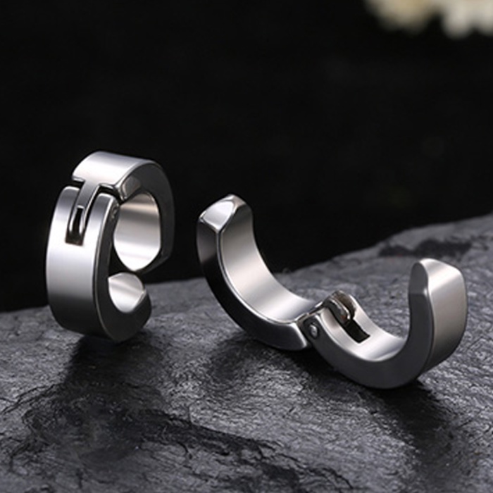 Khuyên Tai Nam Nữ Basic Kuu Clothes Bạc Đen Đẹp - Bông Hoa Tai Unisex Chất Liệu TiTan Không Gỉ Kẹp Square