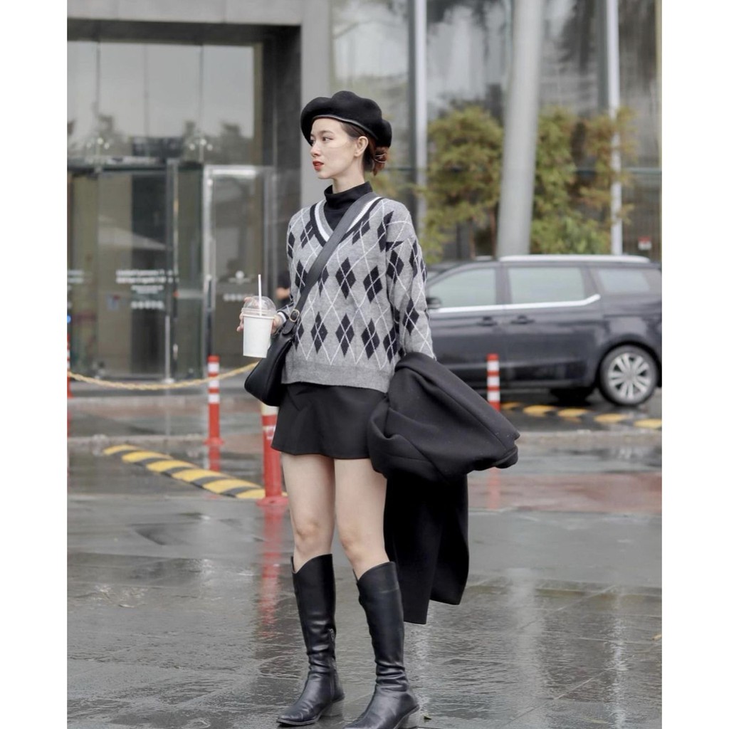 OM.DESIGNBYOM - Áo len trám ghi | BigBuy360 - bigbuy360.vn