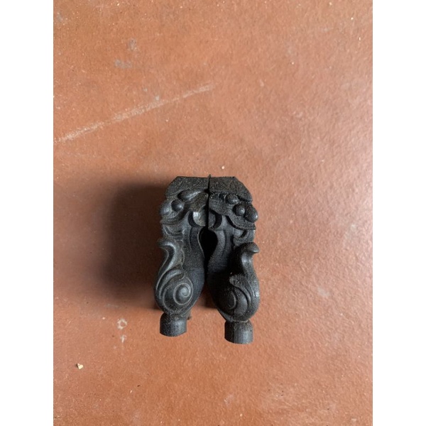 Chân quỳ mun đục cnc