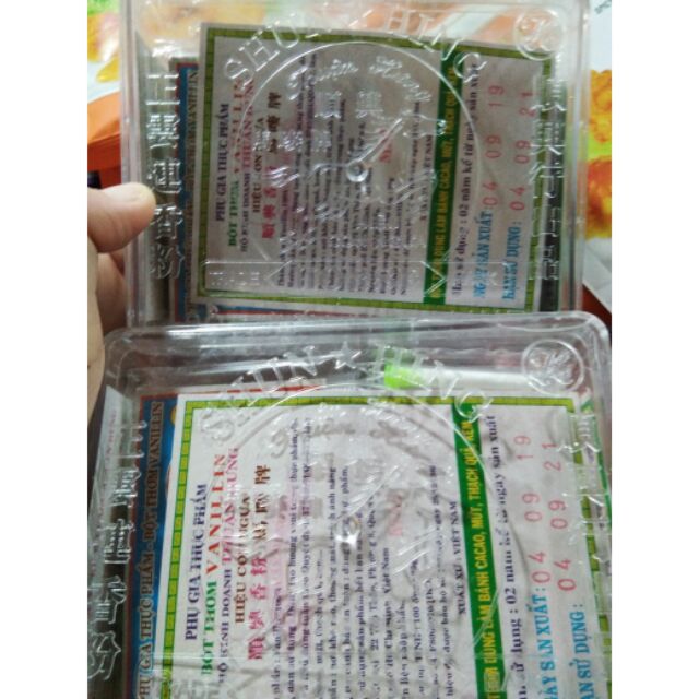 Bột thơm vanilla Thuận Hưng hộp 10 vỉ (100 ống)