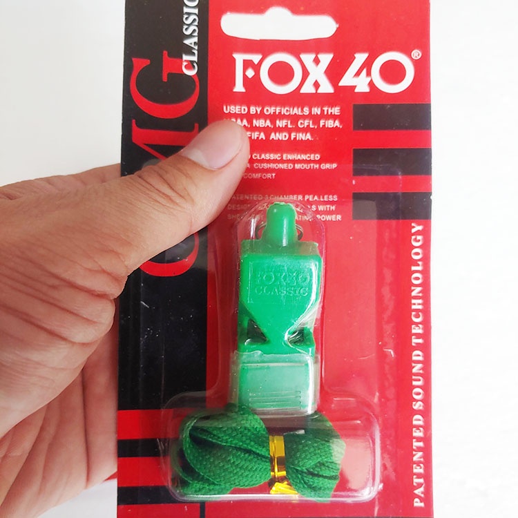 Còi nhựa Fox 40 - dụng cụ thể thao chuyên dùng cho trọng tài