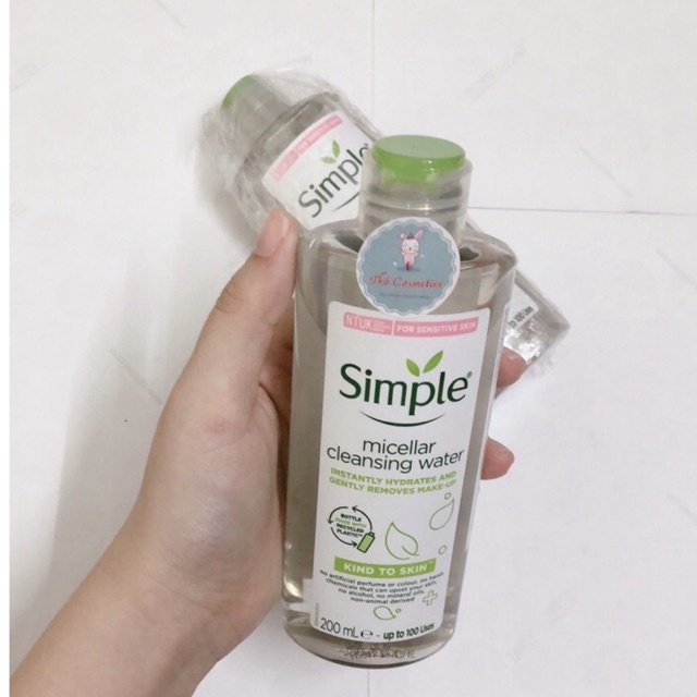 Nước Tẩy Trang Dịu Nhẹ Simple Dành Cho Da Nhạy Cảm 200ml