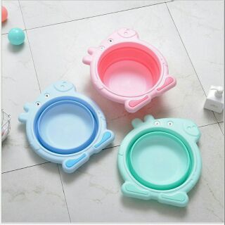Chậu rửa mặt gấp gọn cho bé