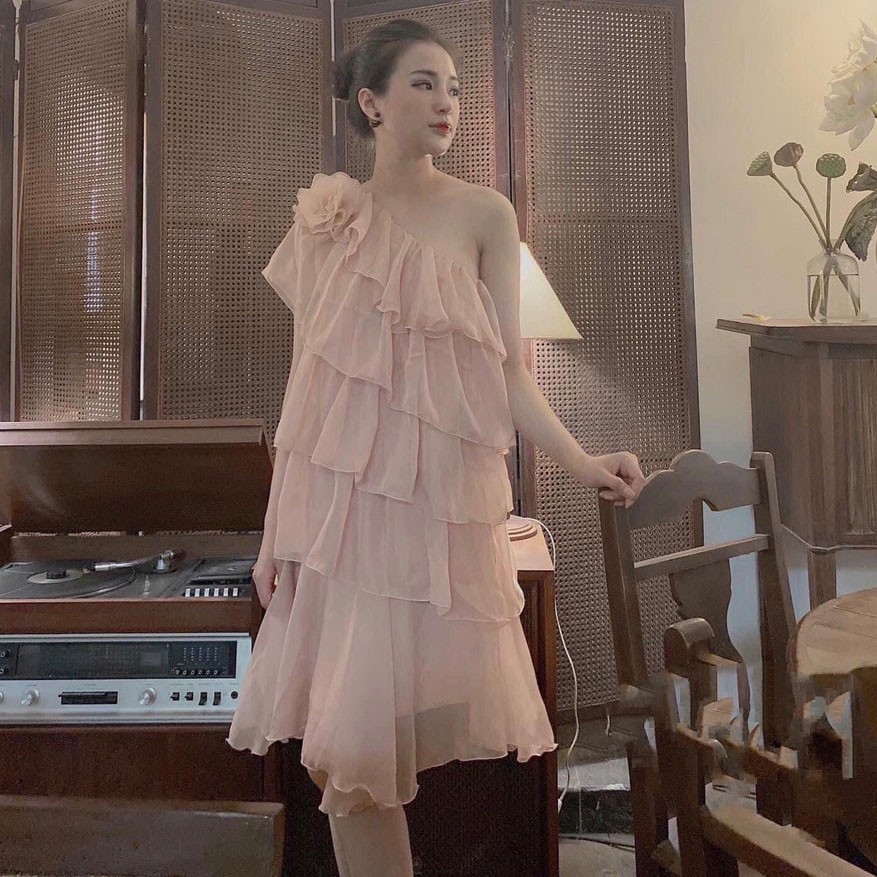 (HÌNH THẬT) Đầm Lệch 1 Vai Xếp Tầng HỒNG (KÈM TAG HOA)
