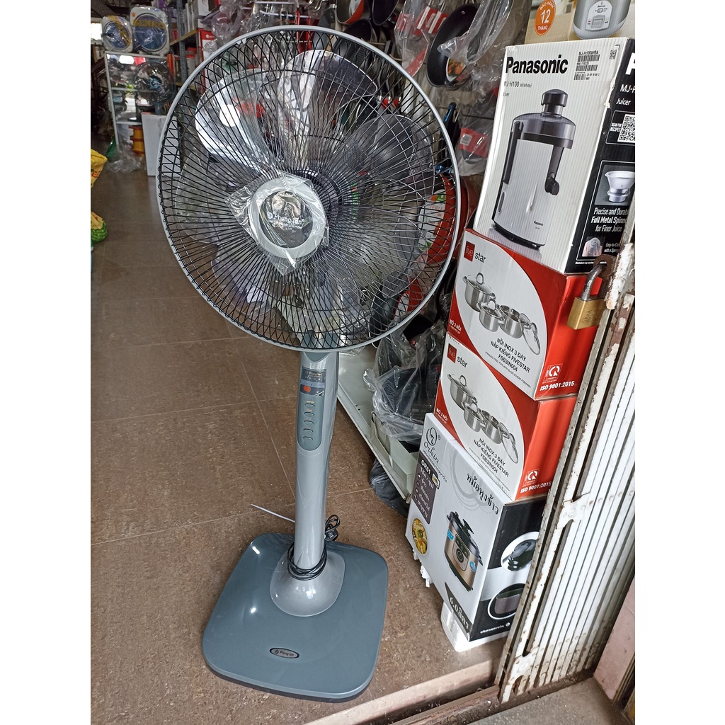Quạt cây Phong Lan 7 cánh  có khiển mới