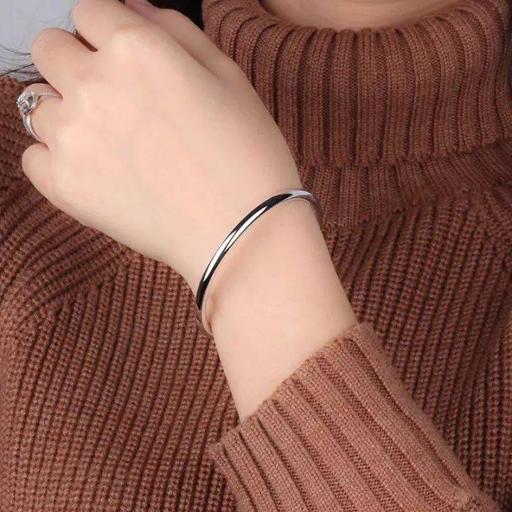 Vòng Đeo Tay Bạc 999 Dạng Nhẫn Trơn Màu Phong Cách Cổ Điển Dành Cho Nữ