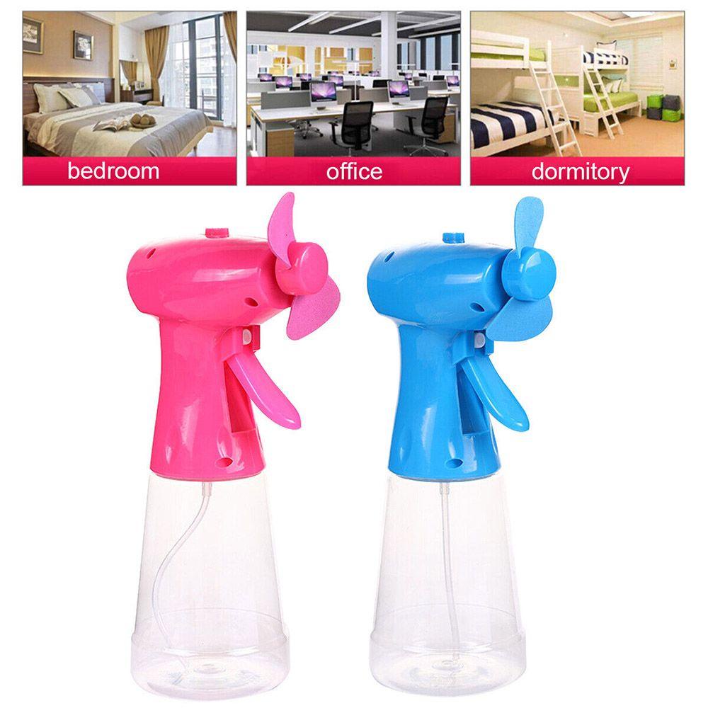 Quạt Phun Sương Làm Mát Chạy Bằng Pin 400ml Tiện Dụng