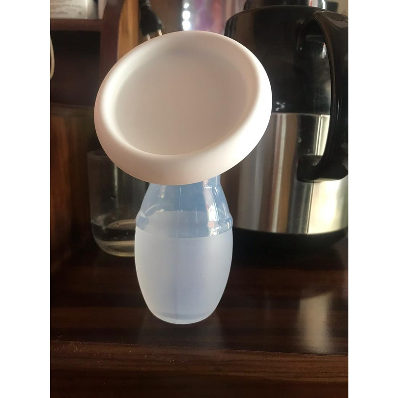 Cốc hứng sữa silicon Cmbear cao cấp, an toàn, tiện lợi