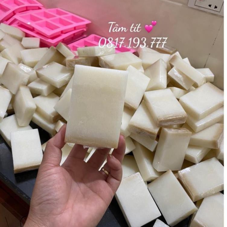 Xà Bông Trắng Da Từ Lúa Mạch Đậu Đỏ 100g