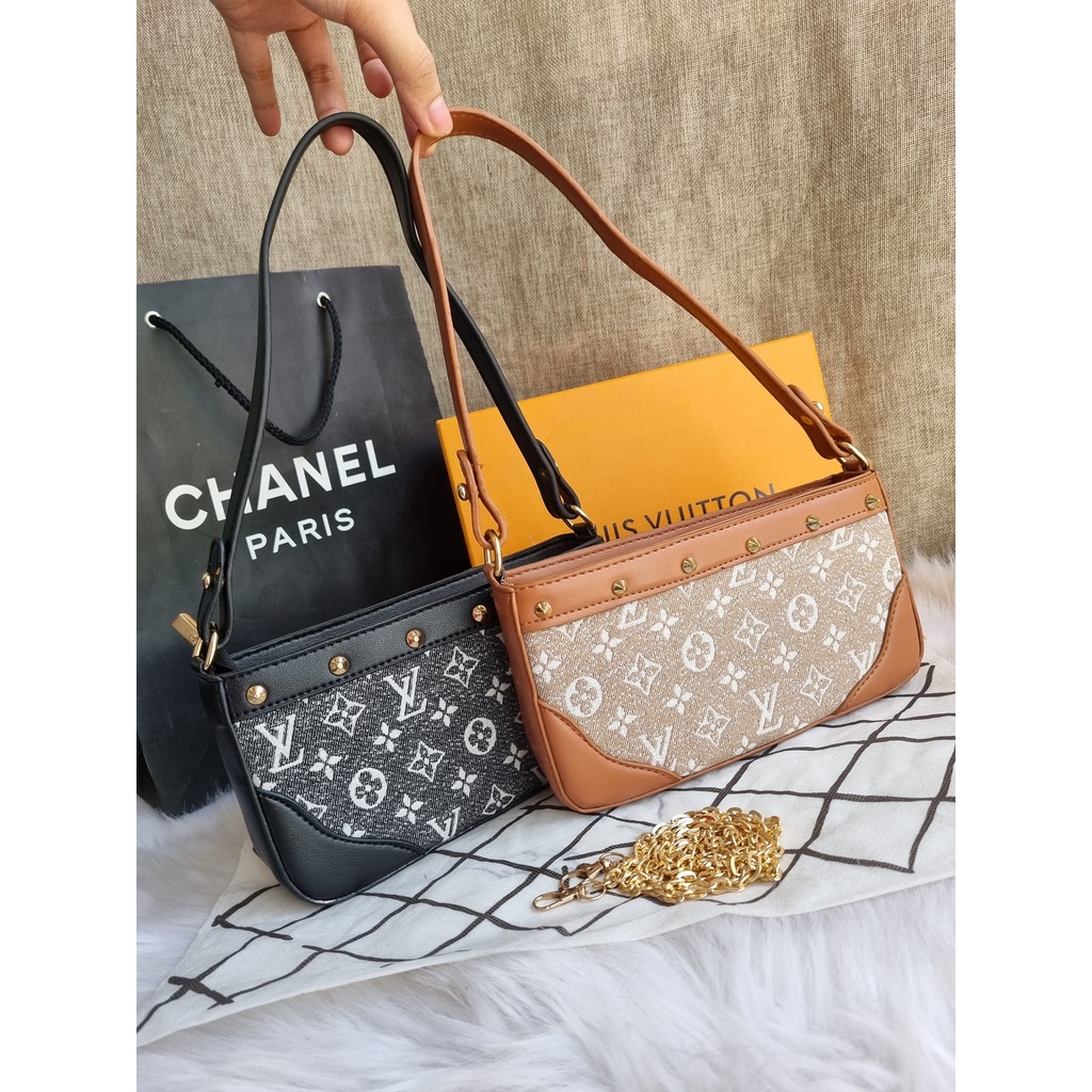 Túi kẹp nách chữ L viền đinh kèm dây đeo chéo size 21cm xinh xỉu