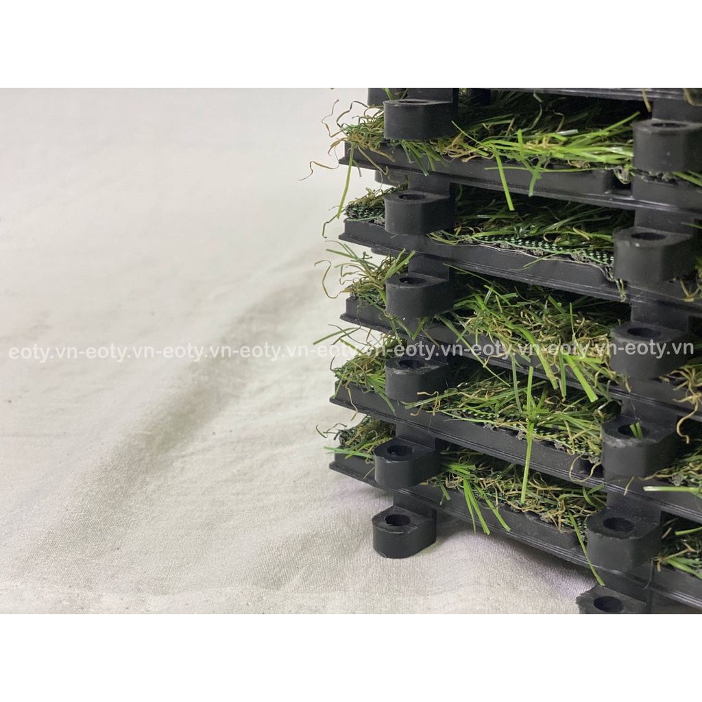 Vỉ cỏ nhân tạo lót sàn ban công, ngoài trời đế nhựa 30cmx30cm