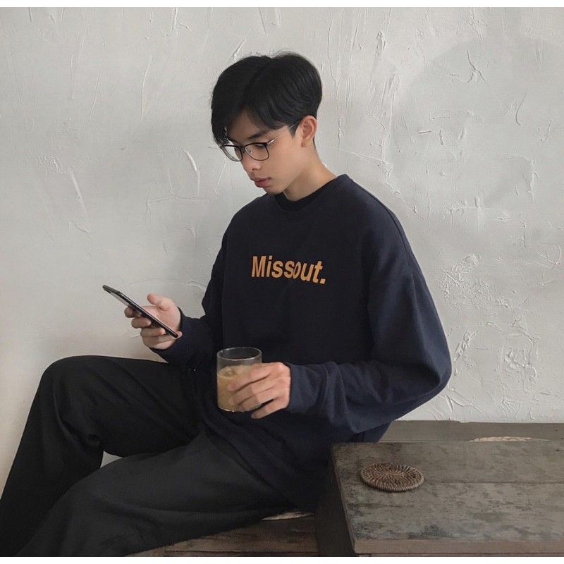 [Mã FAGREEN245 giảm 10% tối đa 30K đơn từ 99K] Áo Sweater MissOut Nam nữ Ver 1