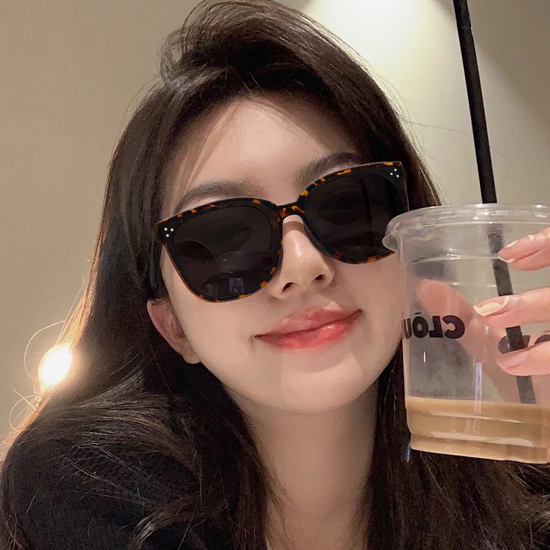 Kính Mát Gập Gọn Chống Tia UV400 Thời Trang Mới 2022