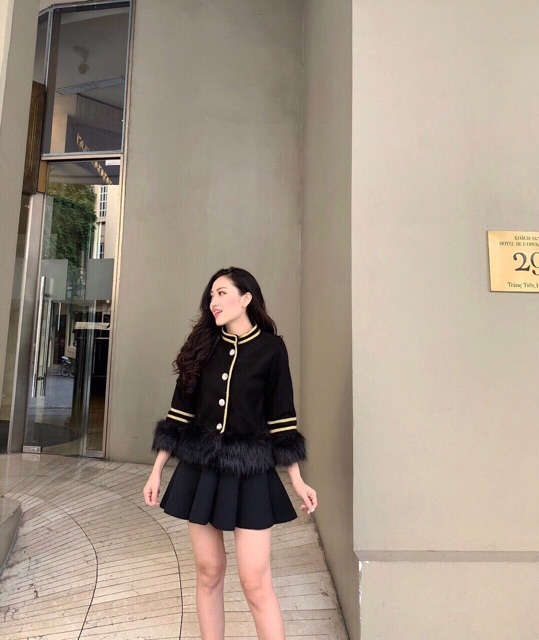 Áo dạ lông hoàng gia