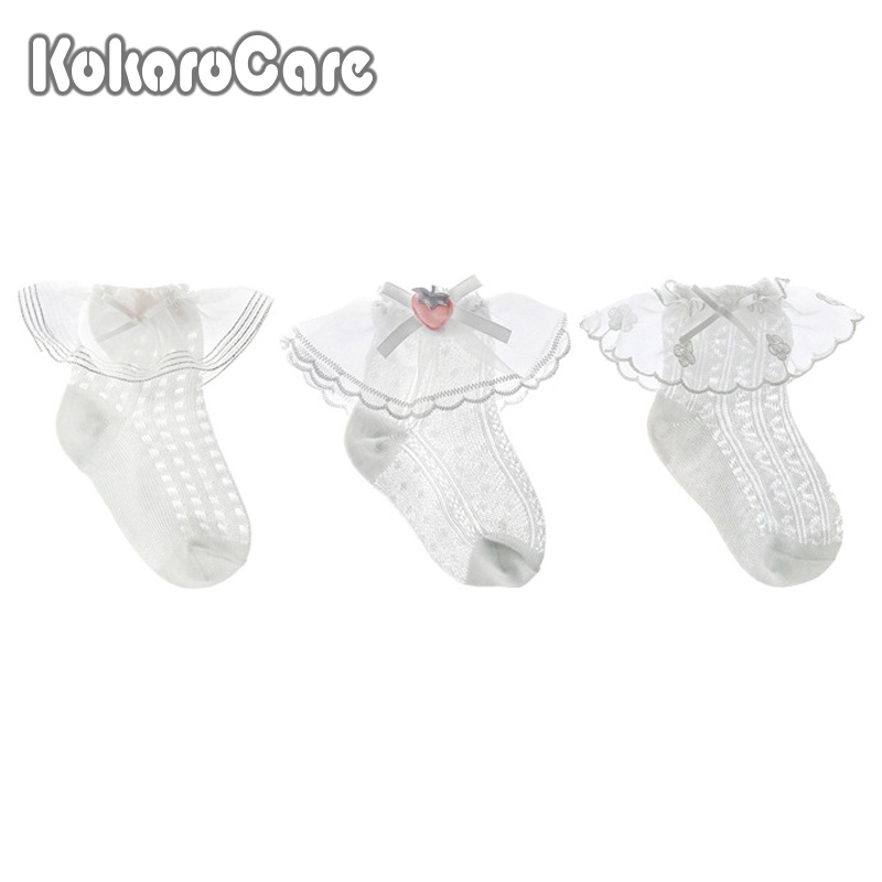Set 3 đôi vớ KOKOROCARE YR-a4 phối ren đính nơ dâu tây màu trắng trơn cho bé gái từ 0-3t size S/M