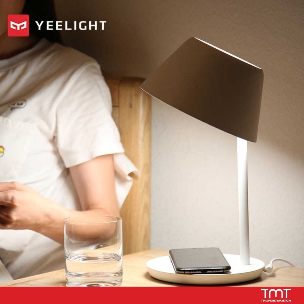 Đèn ngủ để bàn Yeelight Staria Bedside Lamp Pro - Đế có sạc không dây chuẩn Qi, tương thích Google, HomeKit