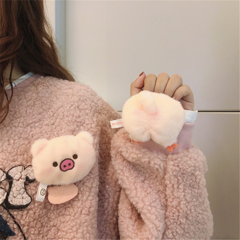 Huy Hiệu Cài Áo Hình Chú Heo Đáng Yêu B715