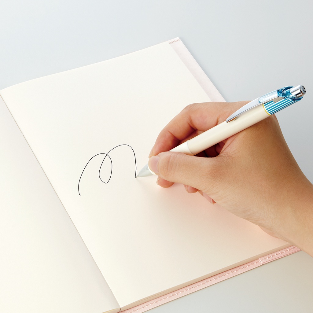 Bút Pentel Energel Clena 0.5mm mực xanh - BLN75L