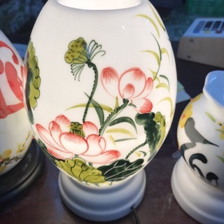 (Đặt vẽ cho khách) Đèn xông tinh dầu size trứng cao 22cm