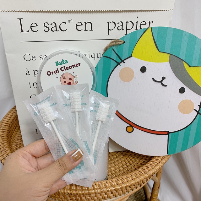 Gạc rơ lưỡi KUTA tiệt trùng (30c/hộp)
