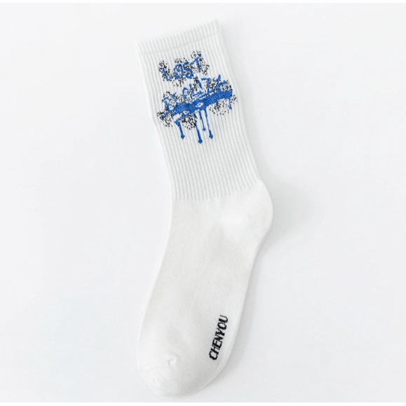 Vớ Tất hoạ tiết trắng đen cổ cao Nam Nữ phong cách thể thao, năng động.