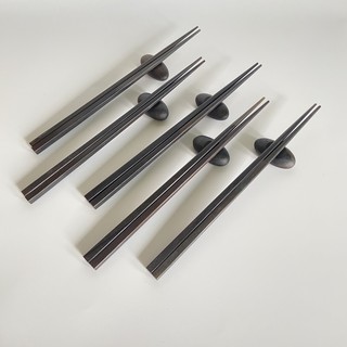 Đũa gỗ Mun vuông 25cm ( 5 đôi /Túi) - Đũa gỗ tự nhiên cao cấp - Bộ 5 gác đũa Mun sang trọng