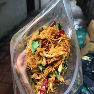 KHÔ GÀ LÁ CHANH