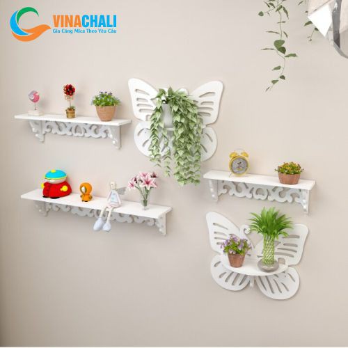 Kệ Trang Trí Treo Tường Hoa Văn