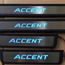 Ốp bậc ngoài có đèn Accent 2018 - 2020