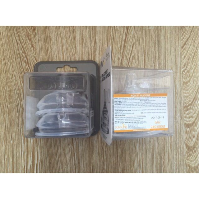 Hộp 2 núm ti thay thế cổ rộng