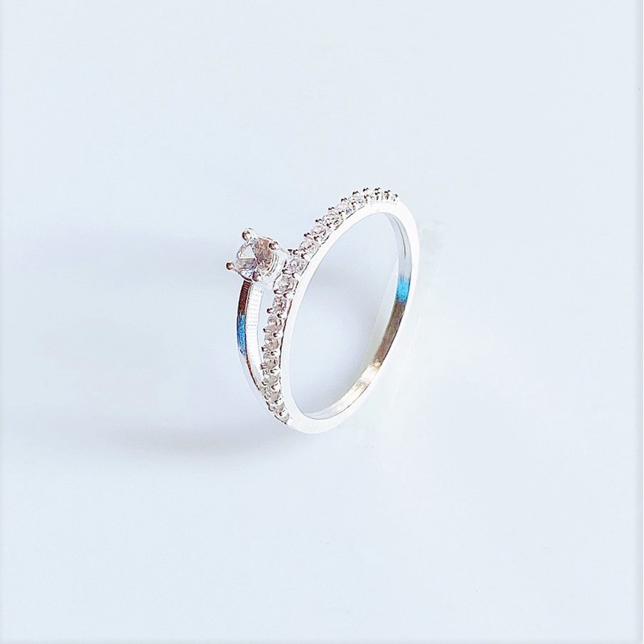 Nhẫn bạc nữ Evasilver đính đá sang trọng cá tính, chất liệu bạc ta thật sáng bóng