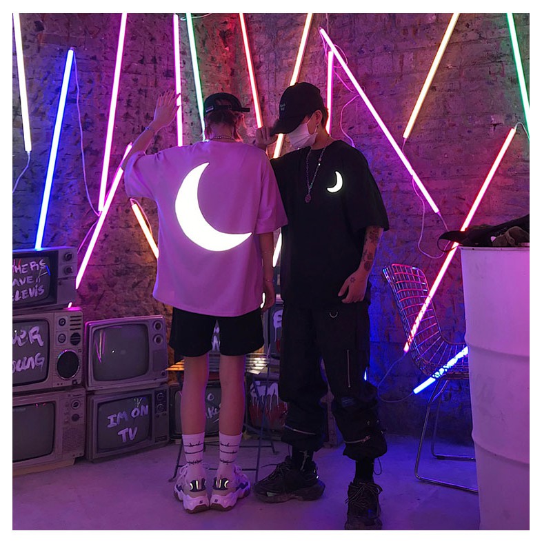 Áo thun Phản Quang Tay Lỡ Nam Nữ Mặt Trăng