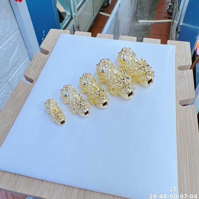 Tỳ hưu phong thủy chất liệu Au 10k mix vòng 10-12 ly