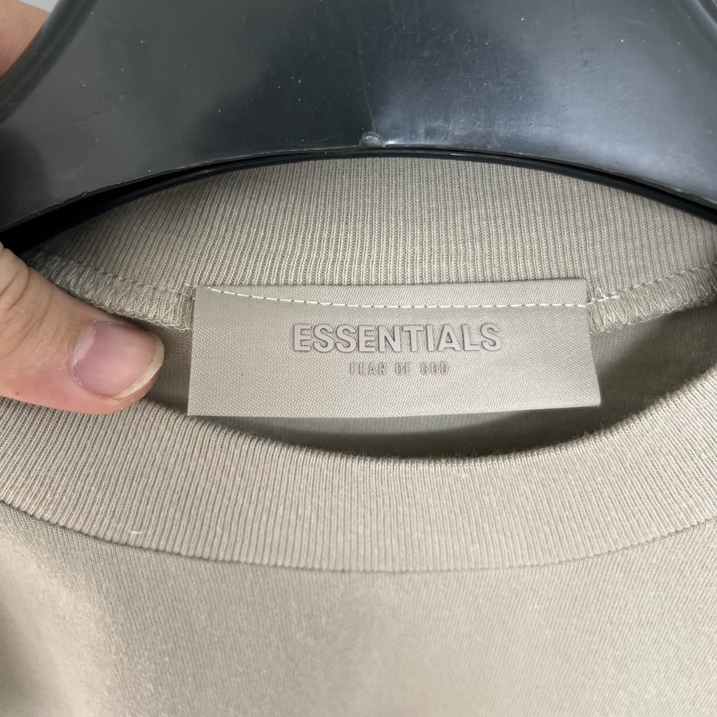 Áo thun FEAR OF GOD FOG ESSENTIALS SS22 Smoke chất liệu vải cotton, Áo tee FOG ESSENTIALS in nhung cao cấp